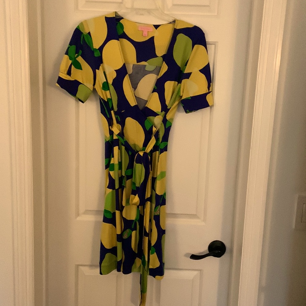 Lily Pulitzer wrap around sundress size 4